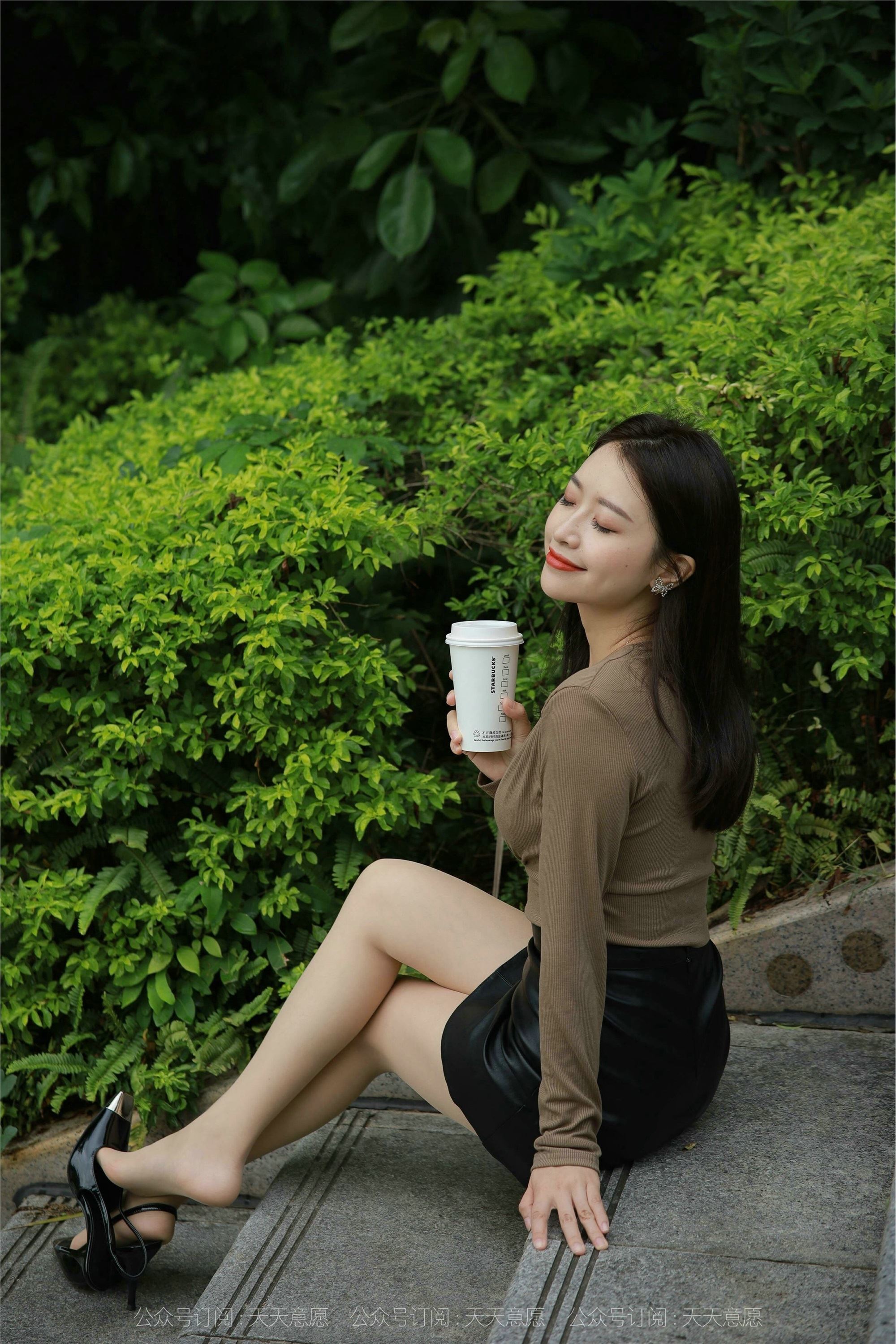 IESS异思趣向  2021.10.07 丝享家940：小婕《公园偶遇》